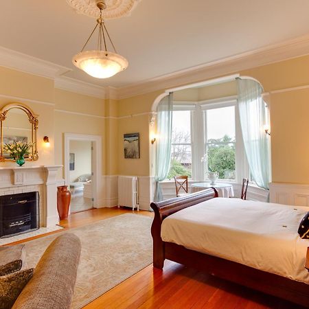 Fairholme Manor Inn Victoria Dış mekan fotoğraf