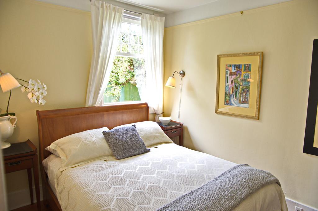 Fairholme Manor Inn Victoria Oda fotoğraf