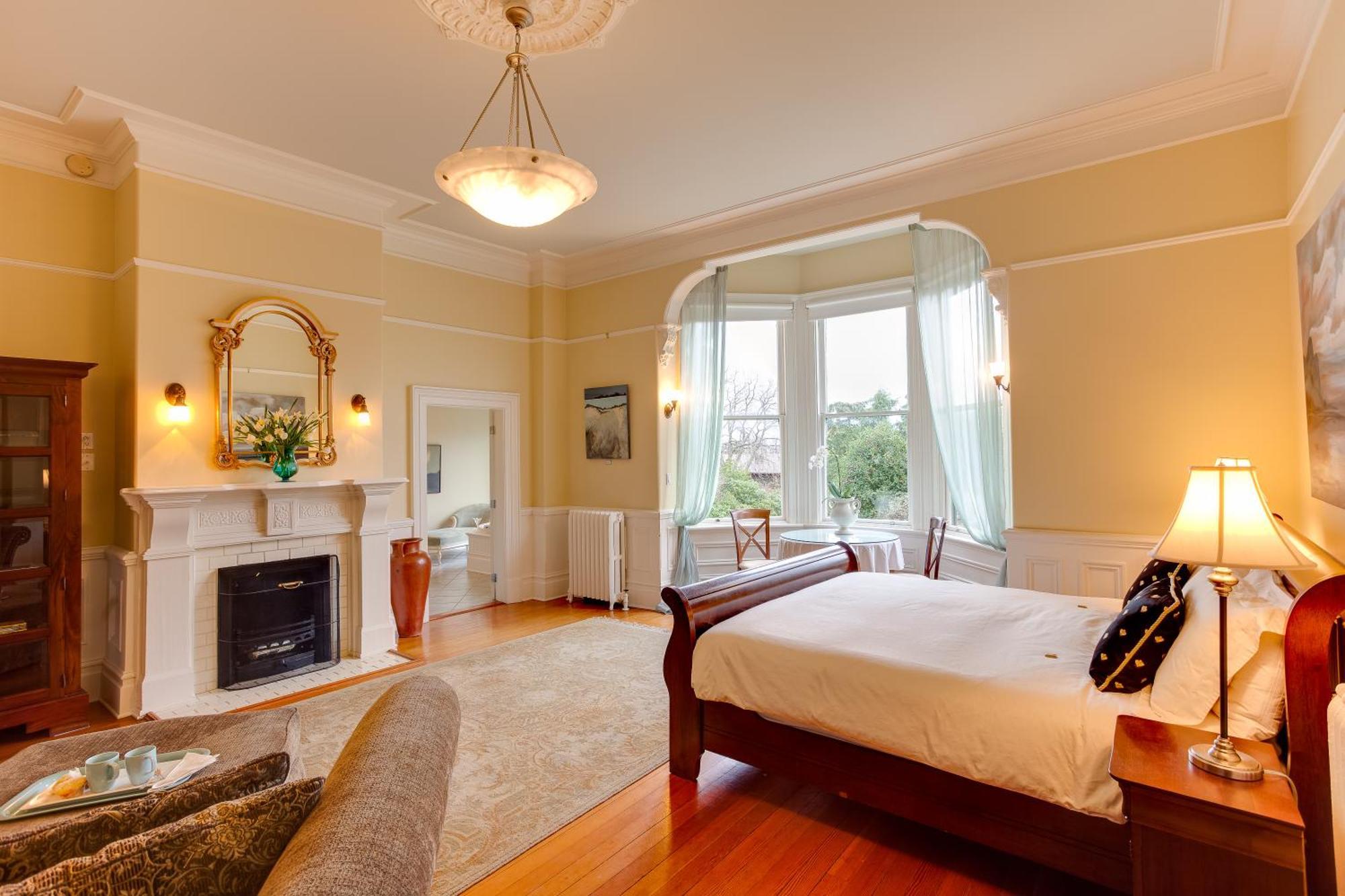 Fairholme Manor Inn Victoria Dış mekan fotoğraf