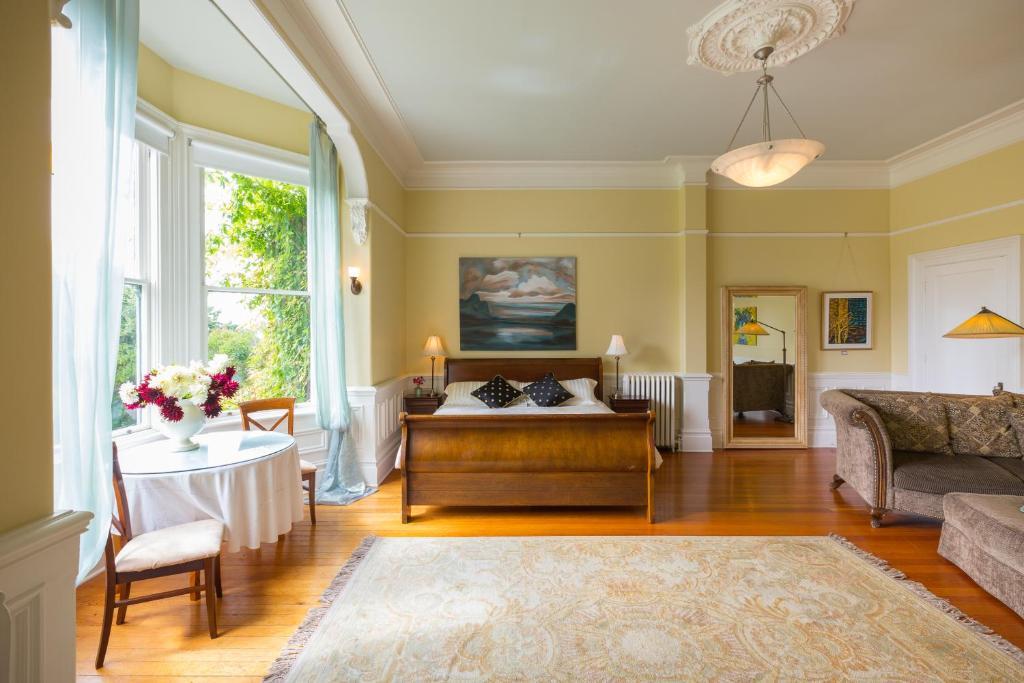 Fairholme Manor Inn Victoria Oda fotoğraf