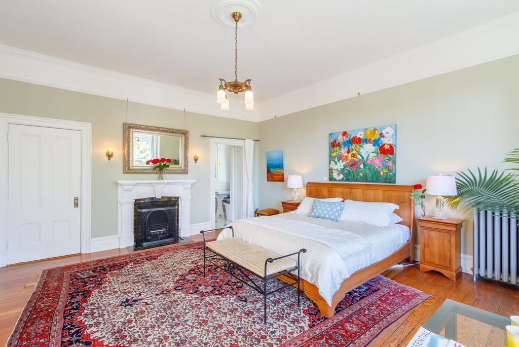 Fairholme Manor Inn Victoria Dış mekan fotoğraf