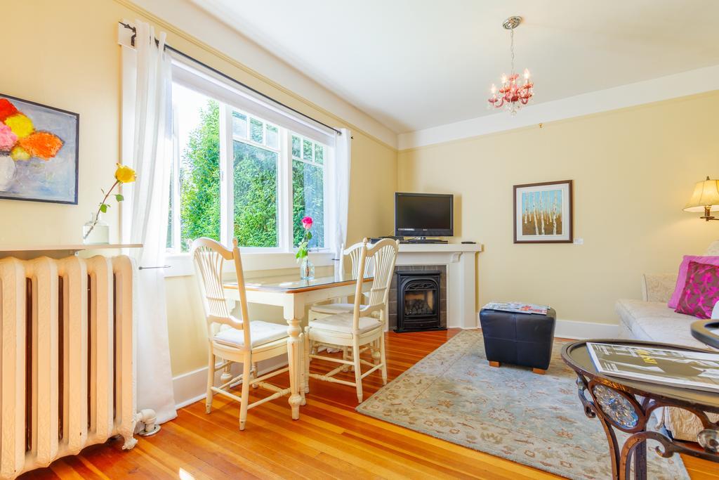 Fairholme Manor Inn Victoria Dış mekan fotoğraf
