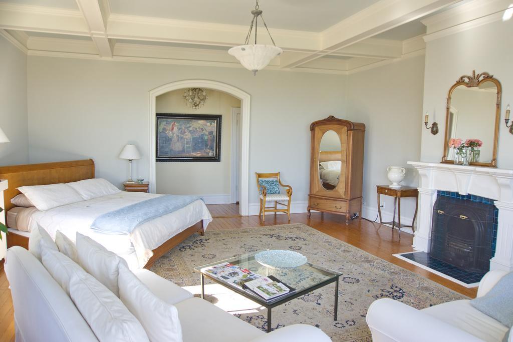 Fairholme Manor Inn Victoria Dış mekan fotoğraf