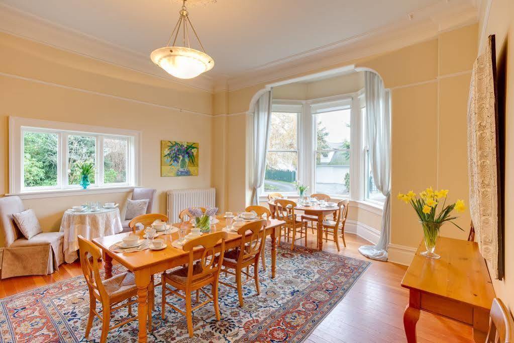Fairholme Manor Inn Victoria Dış mekan fotoğraf