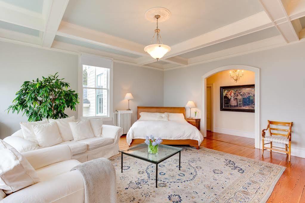 Fairholme Manor Inn Victoria Dış mekan fotoğraf