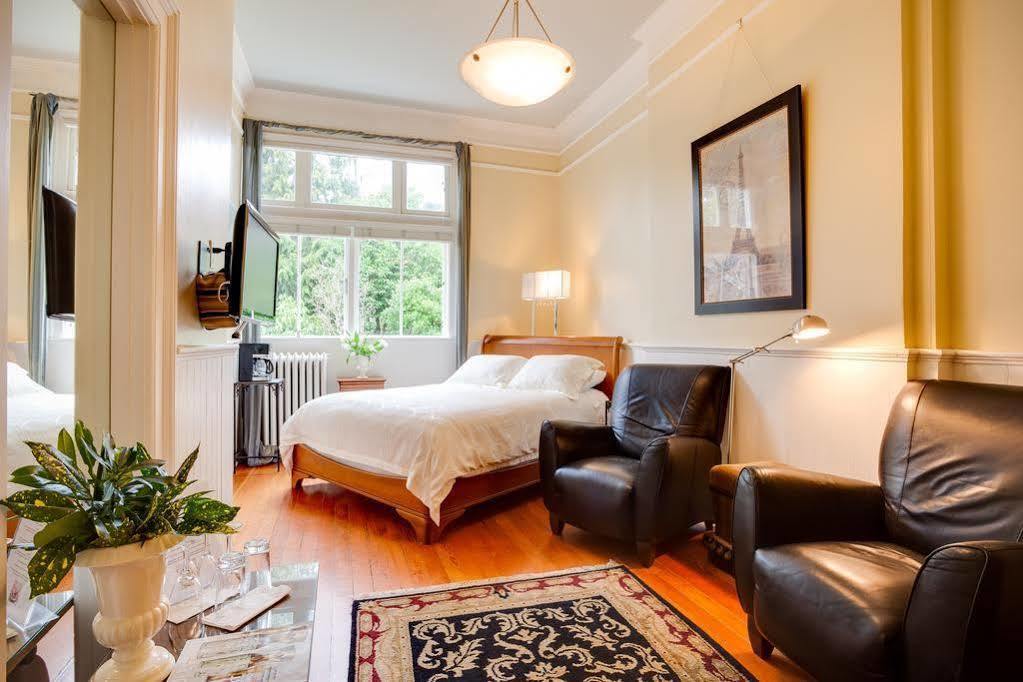 Fairholme Manor Inn Victoria Dış mekan fotoğraf